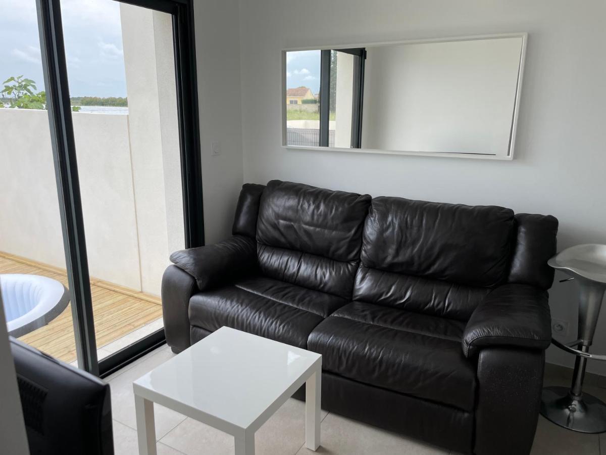 Appartement Avec Spa-Avril A Sept-Camargue 4 Personnes แซงต์-โลรองต์-เดกูซ ภายนอก รูปภาพ
