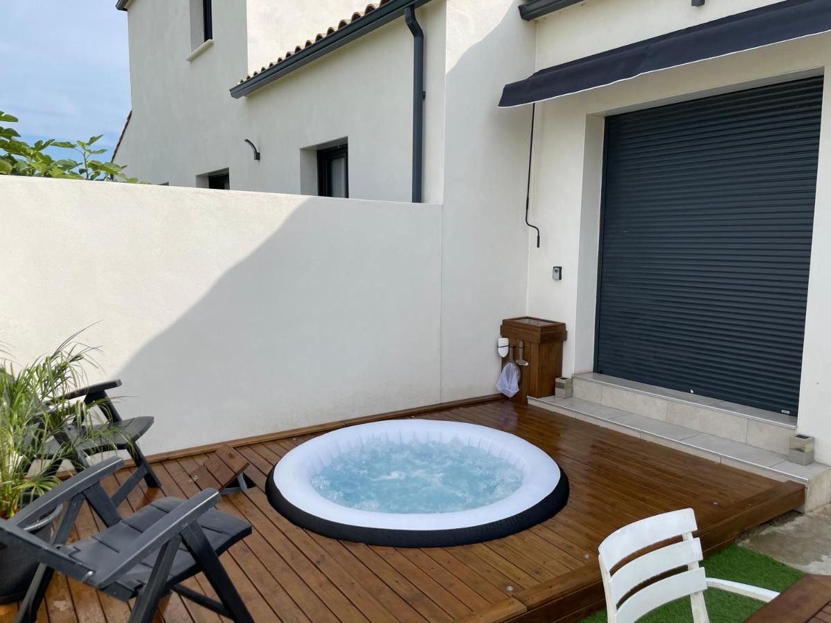 Appartement Avec Spa-Avril A Sept-Camargue 4 Personnes แซงต์-โลรองต์-เดกูซ ภายนอก รูปภาพ
