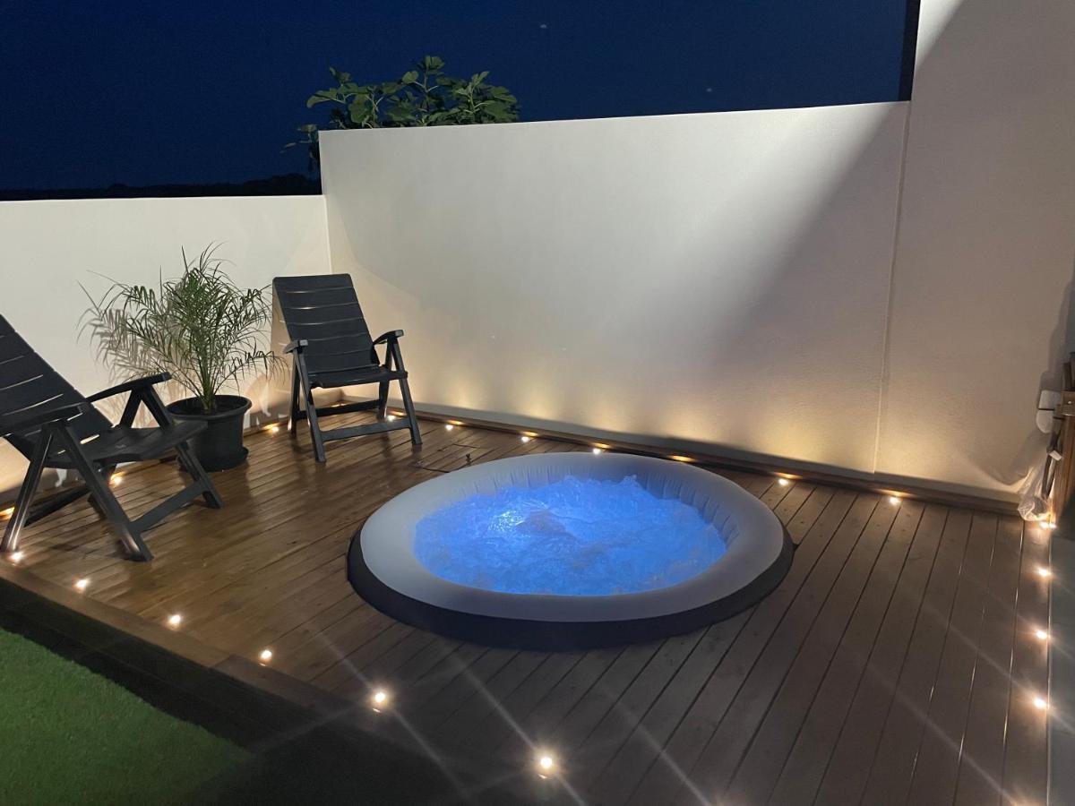 Appartement Avec Spa-Avril A Sept-Camargue 4 Personnes แซงต์-โลรองต์-เดกูซ ภายนอก รูปภาพ