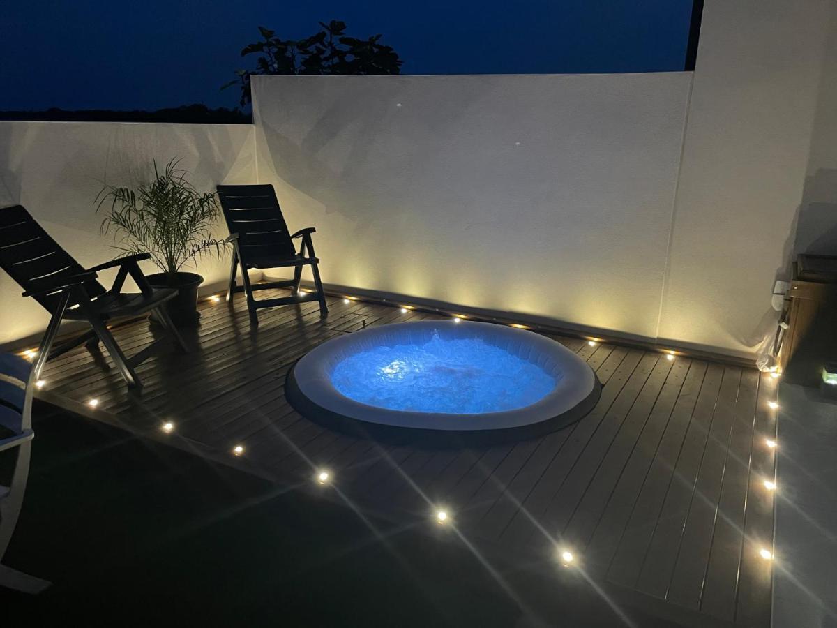 Appartement Avec Spa-Avril A Sept-Camargue 4 Personnes แซงต์-โลรองต์-เดกูซ ภายนอก รูปภาพ