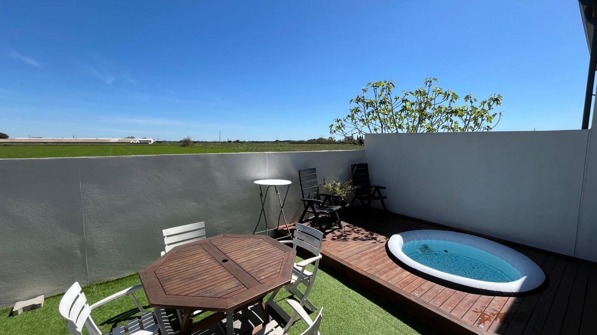 Appartement Avec Spa-Avril A Sept-Camargue 4 Personnes แซงต์-โลรองต์-เดกูซ ภายนอก รูปภาพ